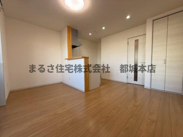 CUORE　OKIMIZUの居間・リビング