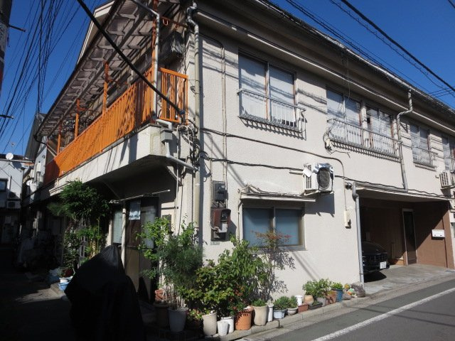 日暮里中央ハウスの外観