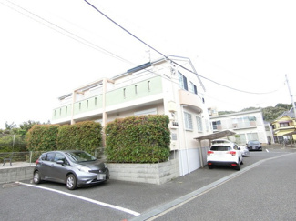 【駐車場】 | いつでも目の届く敷地内に駐車場があります♪お車をお持ちの方におすすめです！