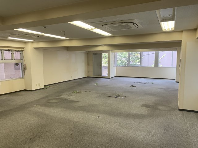 タチハラビルの内装