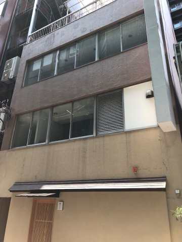 中央区銀座３丁目の店舗事務所の外観