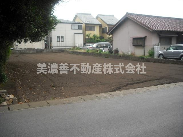 ２７７６６　岐阜市琴塚土地の外観