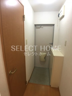 【玄関】 | 第5カネイ八帖北町アパートＡ棟 | きれいな玄関です