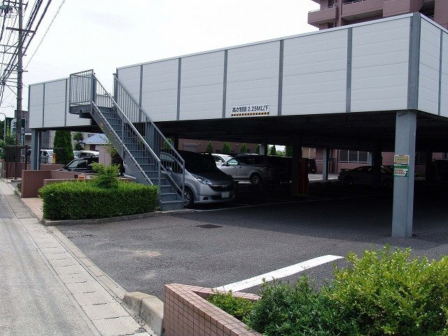 クレメント小牧の駐車場|駐車場です。