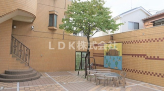 【その他共用部分】 | 外観／ひろば