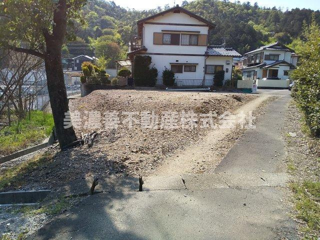 ４５２６４　岐阜市福富天神前土地の前面道路含む現地写真