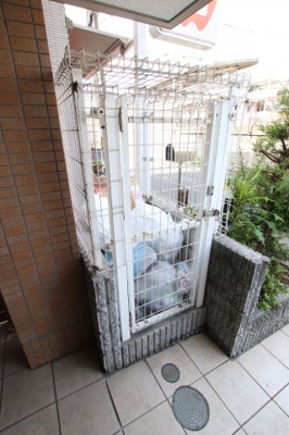 【その他共用部分】 | カシェット初芝 | 敷地内ゴミ捨場