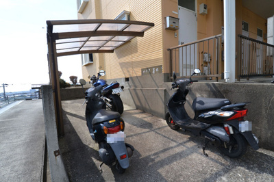 【その他共用部分】 | ＶＩＬＬＡ鈴木 | バイク置き場