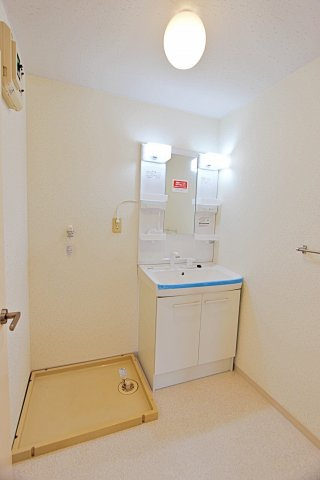 エーデルワイス近藤の独立洗面台