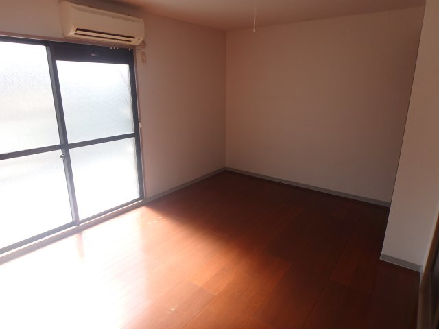 アペックスハイツ・ユニの洋室