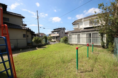 【周辺】 | 大津市真野2丁目22-20　売り土地 | 隣の公園内部