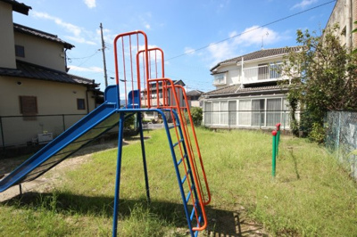 【周辺】 | 大津市真野2丁目22-20　売り土地 | 隣の公園内部