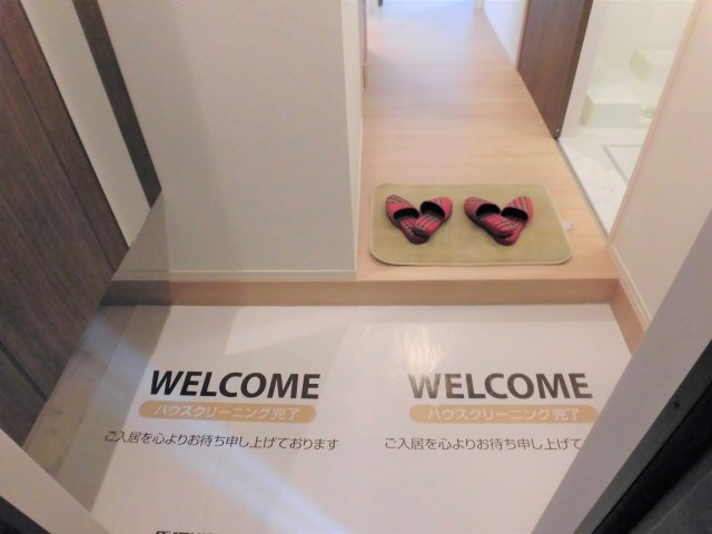 プレアデスかとうの玄関