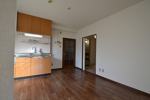 広島市西区古江新町の賃貸マンションの居間・リビング|おしゃれな居間です