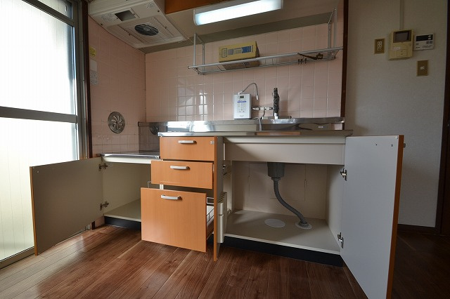 広島市西区古江新町の賃貸マンションのキッチン|きれいなキッチンです