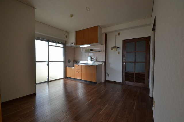 広島市西区古江新町の賃貸マンションの居間・リビング|リビングです