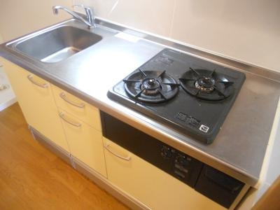 フラッティ堀川高辻のキッチン|２口ガスコンロ
