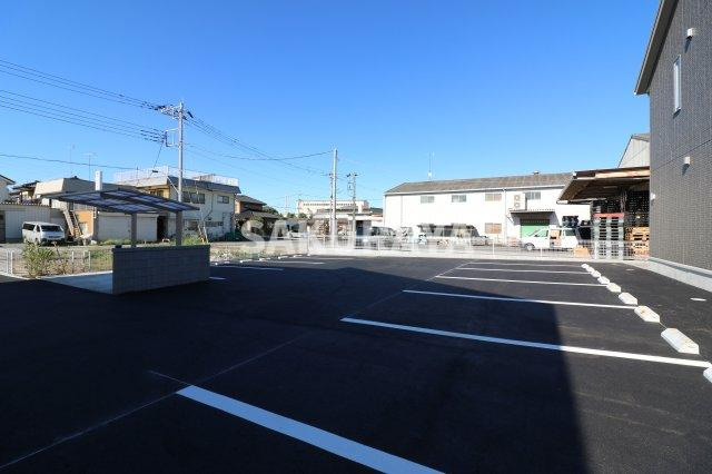 ソフィアグランデの駐車場