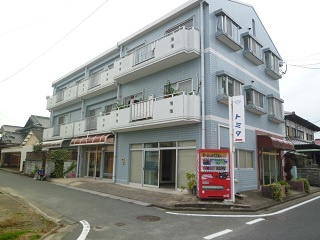 新興町店舗の外観