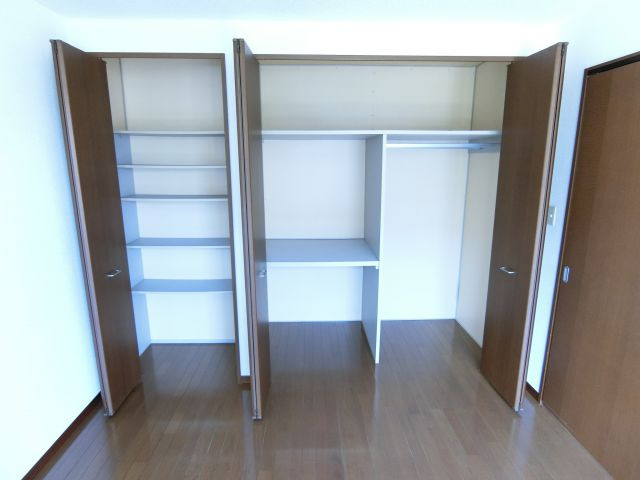 シャーメゾン光明池の収納