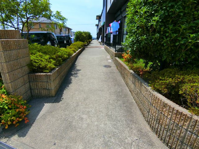 シャーメゾン光明池のエントランス