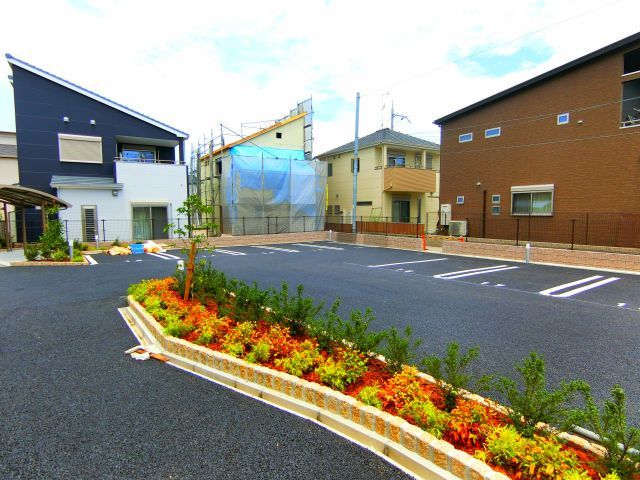 ラ・フェリーチェの駐車場