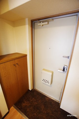 エスリード北大阪　仲介手数料無料の玄関