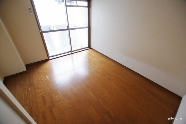 エスリード北大阪　仲介手数料無料の洋室
