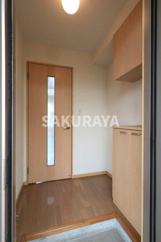 フレグランス２の玄関|2025年3月撮影。