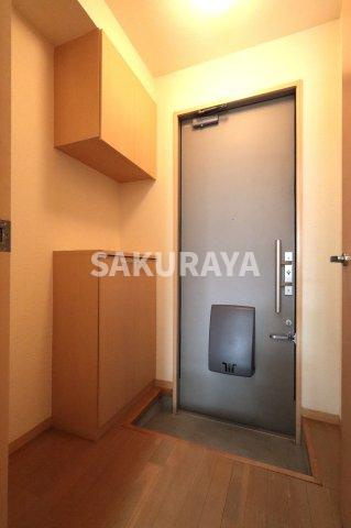 フレグランス２の玄関|2025年3月撮影。