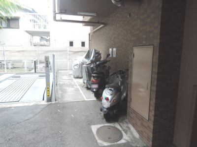【その他共用部分】 | ダイアパレス長津田 | バイク置場