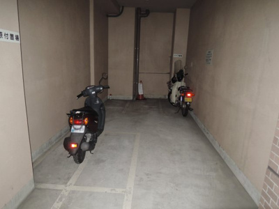 【その他共用部分】 | 日神パレステージ磯子丸山公園 | バイク置場です。