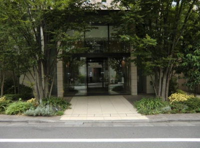 【エントランス】 | アミスタ北糀谷 | 京急本線「梅屋敷」駅徒歩15分、京急本線・京急空港線「京急蒲田」駅徒歩18分！