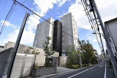 【外観】 | アールブラン西蒲田レジデンス | 9階東南角部屋につき日照・通風・眺望良好！廊下側も人通りが少なくプライバシーを保てます♪