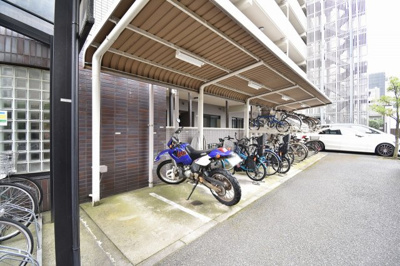 【その他共用部分】 | グレーシア横濱西 | バイク置場