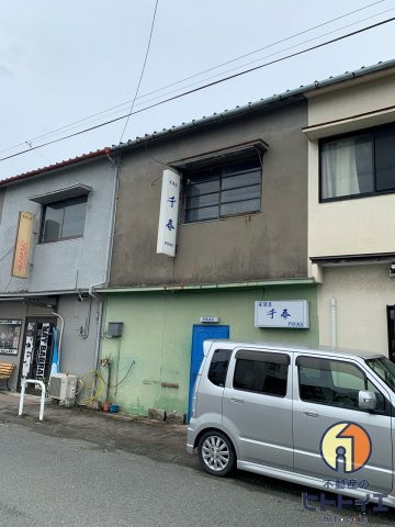 豊島店舗の駐車場