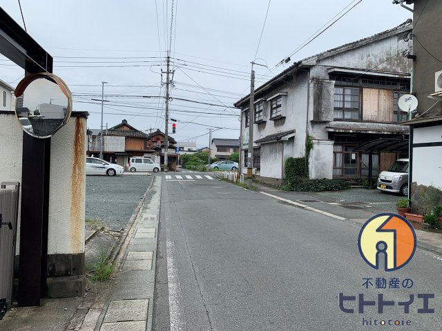 豊島店舗の駐車場
