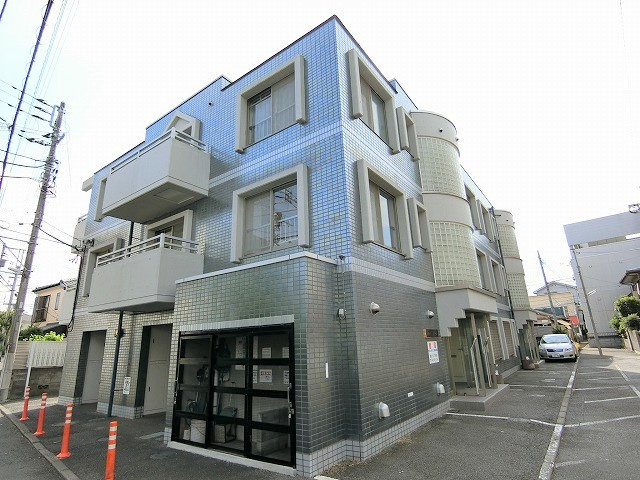 マンションプリベールの外観