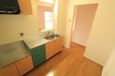 【キッチン】 | グランアベニュー真美Ｂ棟 | きれいなキッチンです