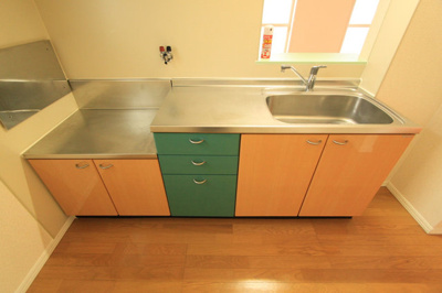 【キッチン】 | グランアベニュー真美Ｂ棟 | きれいなキッチンです