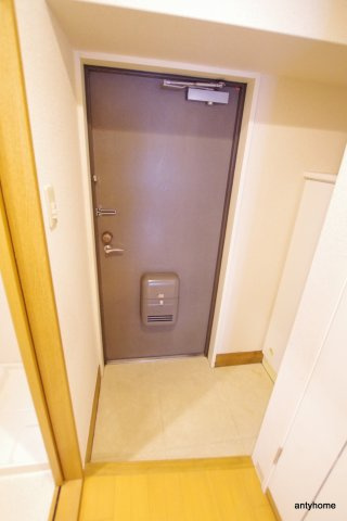 ベルエアー　仲介手数料無料の玄関