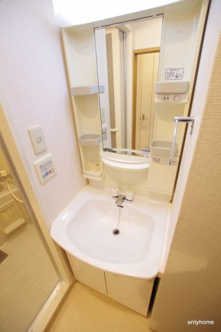 ベルエアー　仲介手数料無料の洗面所
