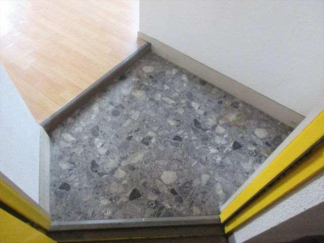 石坂ハイツ|名古屋市の賃貸ならMy賃貸の玄関|石坂ハイツ