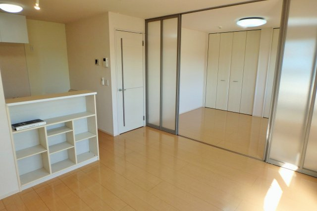 ヴィラ中島Ⅱの居間・リビング