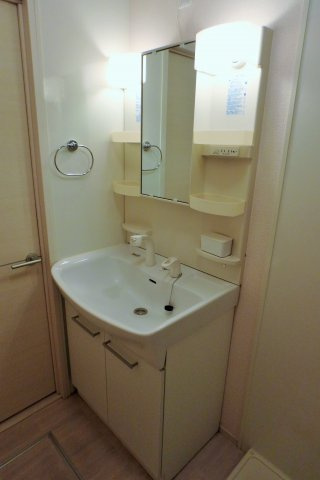 ヴィラ中島Ⅱの独立洗面台