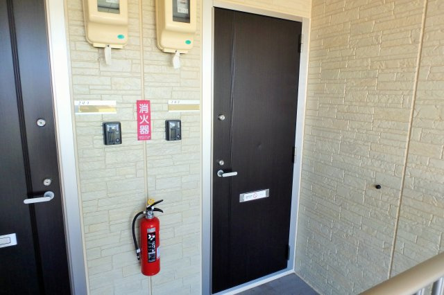 ヴィラ中島Ⅱの玄関