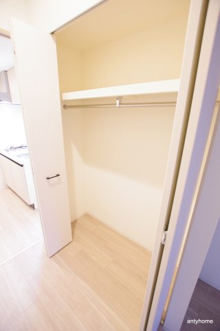 レジュールアッシュ淡路駅前　仲介手数料無料の収納