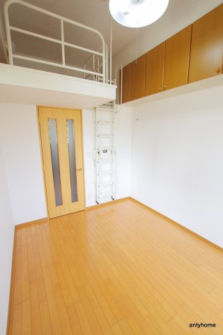 エステムコート梅田茶屋町デュアルスペース　仲介手数料無料の寝室