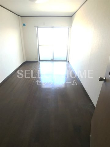 【寝室】 | 岡崎第8東海ビル | 落ち着いて過ごせるお部屋なので、寝室にいかがでしょうか