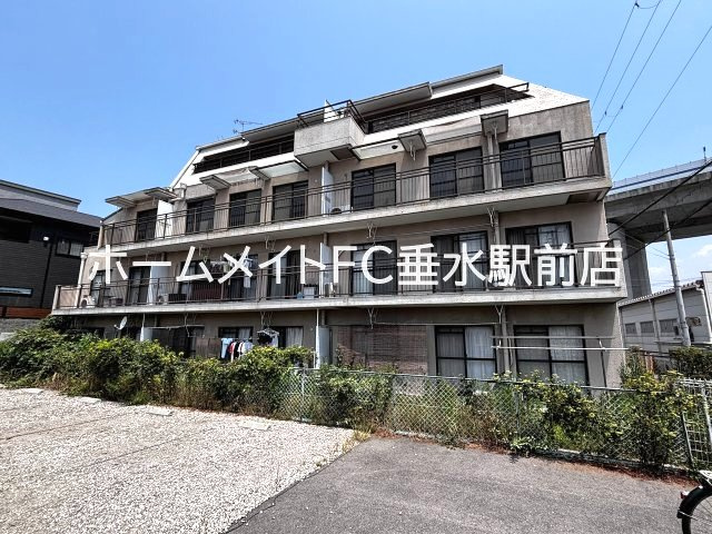 サンテラス垂水の外観